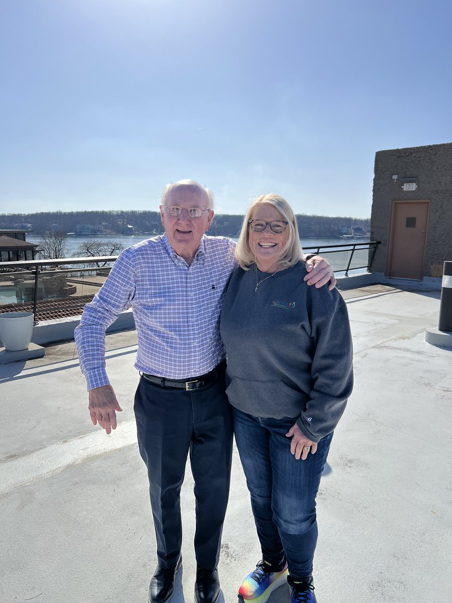 Julie Lueckenhoff tweet media