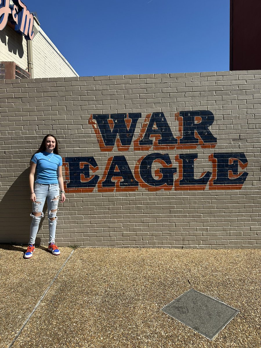 Big dub on the plains! War Eagle 🦅 @CoachJ_AU @KetaraChapel @ALSoStarz @Loyal2Mission @CoachKOstreet @bclayrecruiting