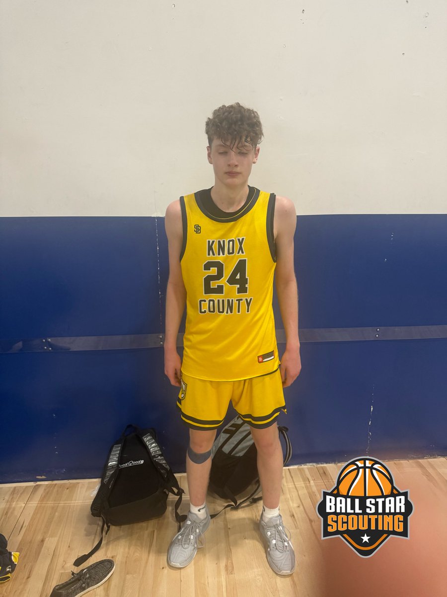 BallStarScouts's tweet photo. 2028 Grayson Burton (Knox County)

Every once in a while you have a player out the mountains is special. He's a big PG that controls the game on both ends. He plays with great instincts.

@BayAreaHoopsfl 
@KCBBasketball 
@bigsmoove07
@KBChoops
#2024kbcst8 https://t.co/kFYqklH0XJ