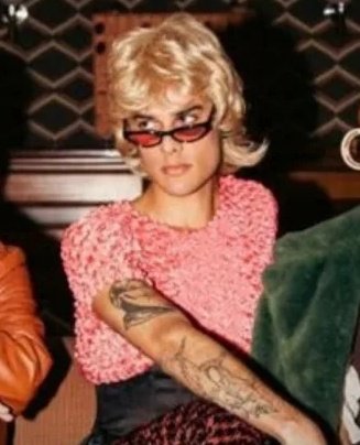 Maria (2/5 comms ) tweet media