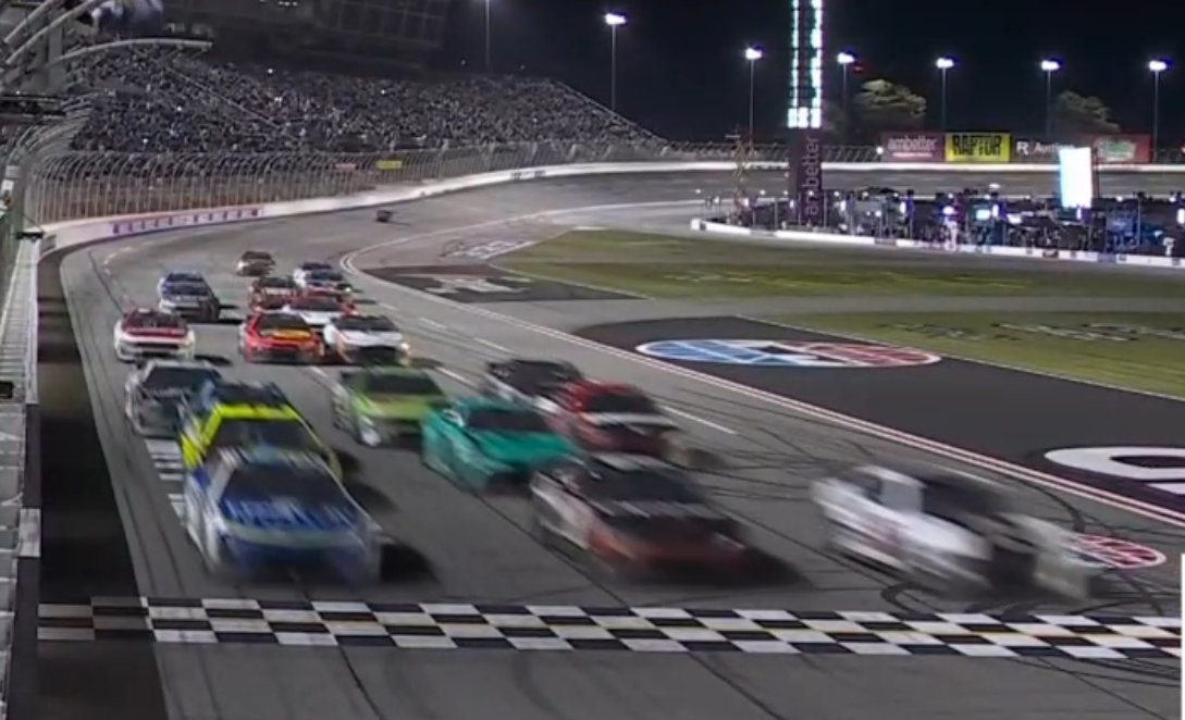 VanillaSpooks tweet media