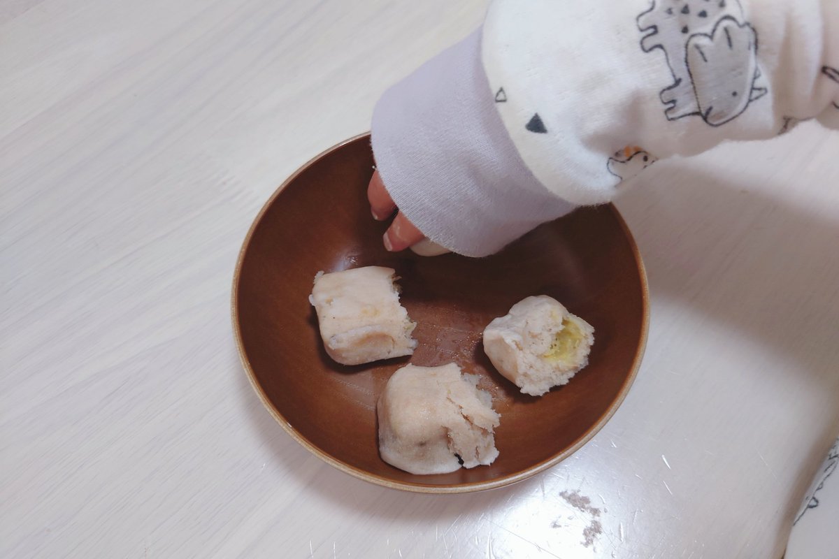 おはよ～
子供のおやつに「米粉バナナココア蒸しパン」作ったよ🍌🧁︎💕
最近好き嫌い激しすぎて食べてくれるかわかんないけど🙄

昨日の夜からまた自身の体調がよくないから、ゆる～くやってきます！よろしくね☺️