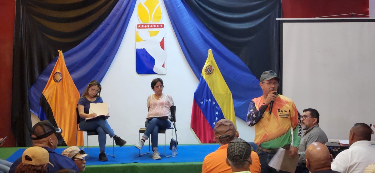 #24Feb Plenaria estadal de las propuestas y nudos críticos presentadas en la asambleas de las 7T realizadas en el estado Cojedes. Actividad llevada a cabo desde el auditorio de la Universidad Deportiva Del Sur (UDS) del municipio Ezequiel Zamora.