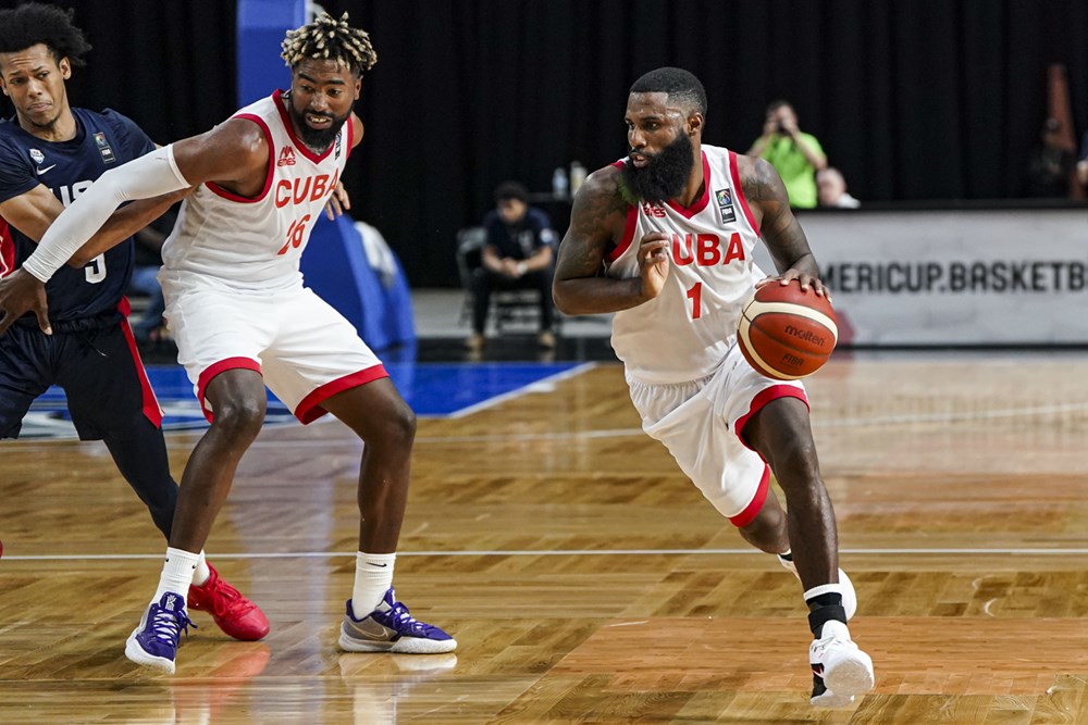 ¡HISTÓRICO TRIUNFO CUBANO! La selección cubana de Baloncesto derrotó a Estados 81-65 en el Coliseo de la Ciudad Deportiva. Primer triunfo de la isla ante un equipo norteño en 52 años. Cierra Cuba la primera ventana con una victoria y una derrota. Esperanza trae este equipo.