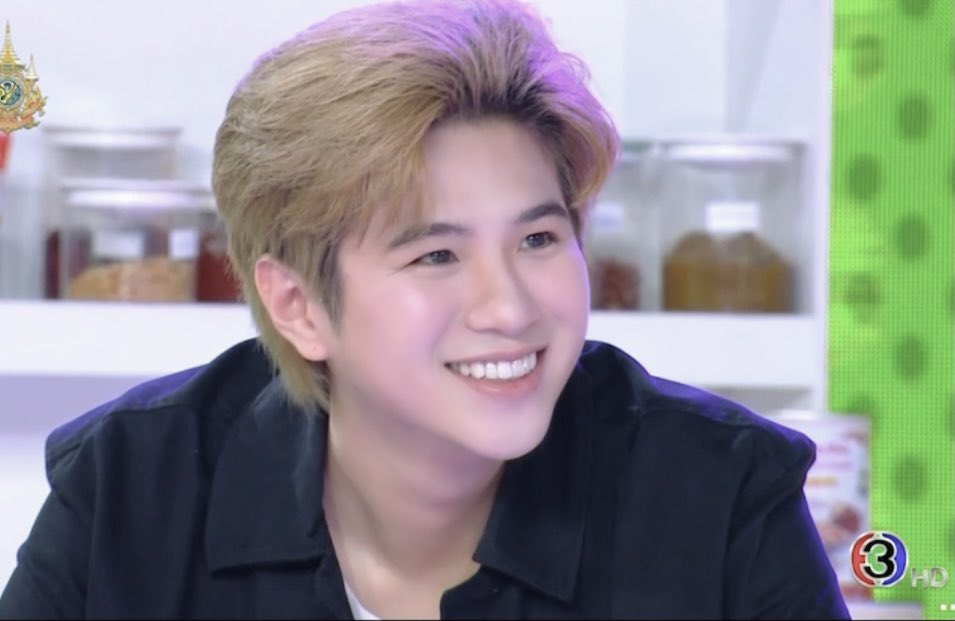 NamtaanPP's tweet photo. ขอบคุณ #อลหม่านจานใหม่ #ch3plus ที่ชวนคุณแปลนมาทำอาหารค่ะ เชิญมาอีกบ่อยๆได้มั้ยคะ ☺️💚#PlanRathavit #คนของแปลน https://t.co/gW5SVzleko