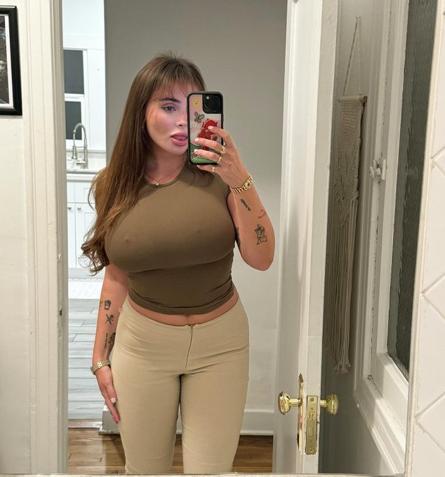 Earth tones https://t.co/pIHyIZsWU4