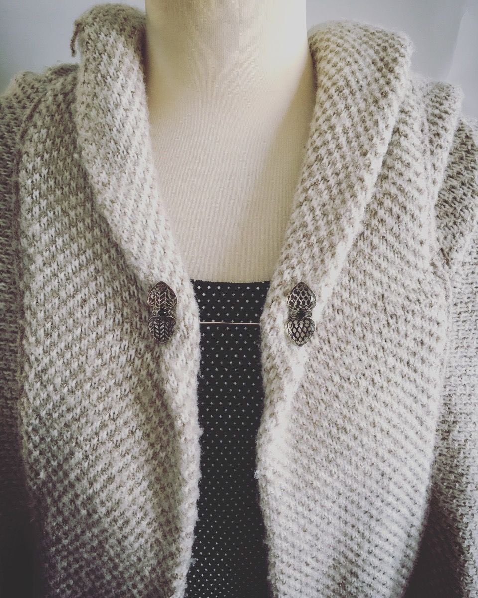 TAMARUSAN_en's tweet image. 💖✨ On Sale! A charming hat pin featuring heart-shaped resin parts is now available at a special price. Create a stylish and happy look!
Don't miss out on this opportunity!
#HatPin #Sale #Accessory