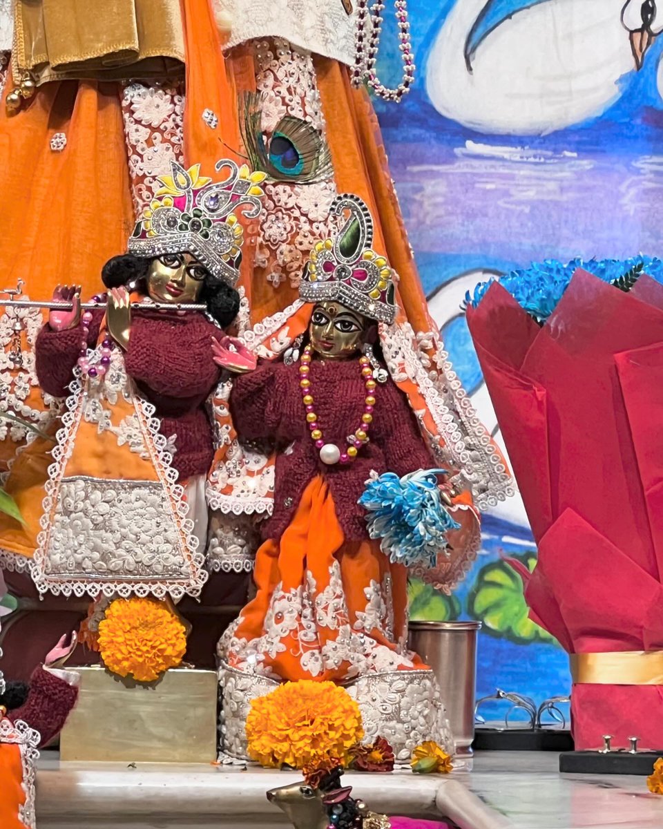 iskconchd's tweet photo. 26th Feb 2024- श्री श्री राधा माधव मंगल आरती दर्शन🥰
🙌
हरे कृष्ण हरे कृष्ण कृष्ण कृष्ण हरे हरे।
हरे राम हरे राम राम राम हरे हरे।। 📿✨
#krishna #iskcon #motivation #success #love #innovation #education #future #india #creativity #inspiration #life #quotes #Chandigarh #Devotio https://t.co/w2IaXfwZvX