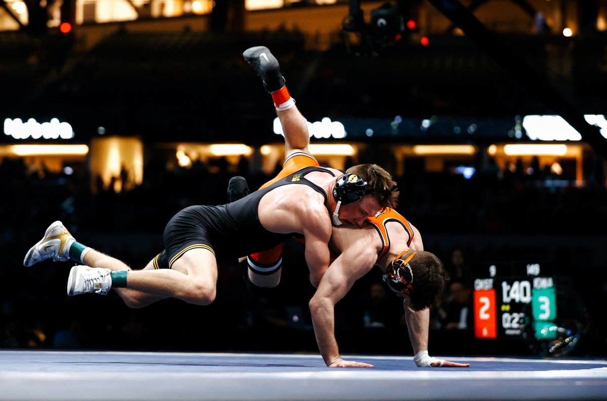 Iowa Hawkeye Wrestling tweet media