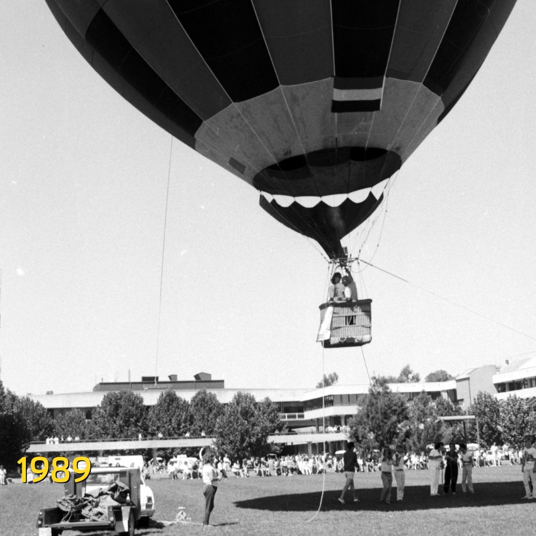 Deakin's tweet photo. It's officially OWeek! We can't wait to make more memories with you all 🥹 Make sure to check out all the amazing events on this week: https://t.co/7ezzDWavqX
Images Source: Deakin University Archives
#deakin #deakinuniversity #deakinoweek https://t.co/B56yImI7ki