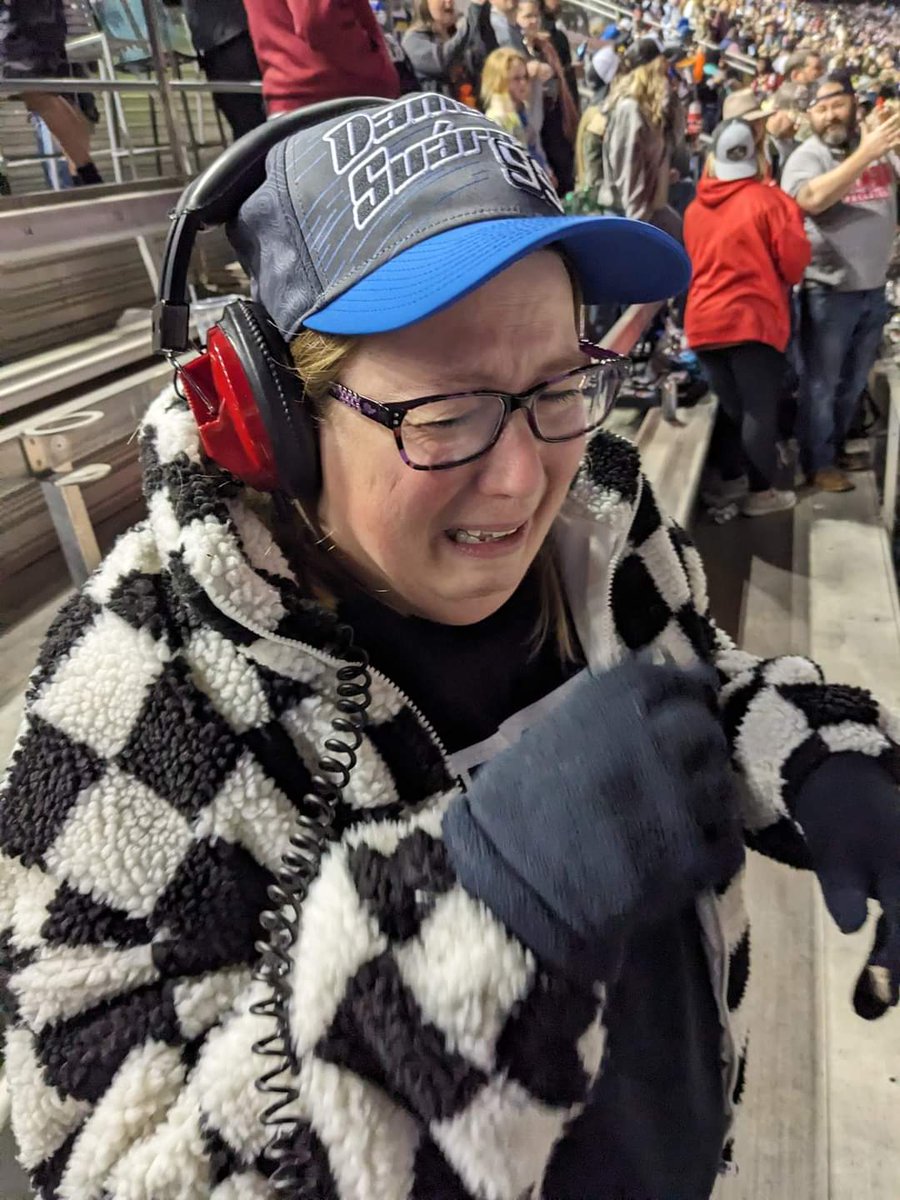 tarawasil's tweet image. I've been following Daniel since his Xfinity days. I fell to my knees and cried! I'm beyond happy right now! Everyone in our section was patting me on my back saying congratulations. I've waited a long time for this moment @Daniel_SuarezG
@JustinMarksTH  @TeamTrackhouse VAMONOS!