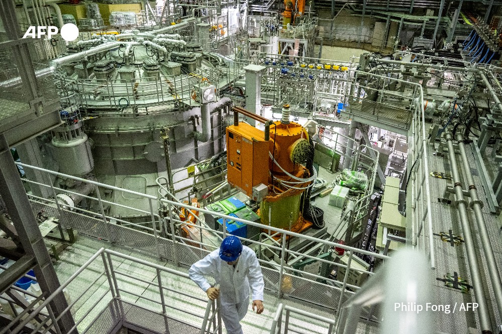 In a doughnut in Japan, unlocking the power of the Sun. 

Report by @EtienneAFP from the world's biggest experimental nuclear fusion facility, recently inaugurated in Japan's Ibaraki prefecture afpbb.com/articles/-/350…