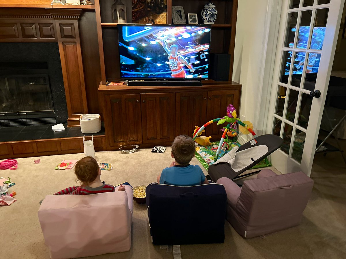 PaulKabbes's tweet photo. Sunday family movie night. Tonight’s classic is Space Jam. #welcometothejam https://t.co/y3jOMiQgph