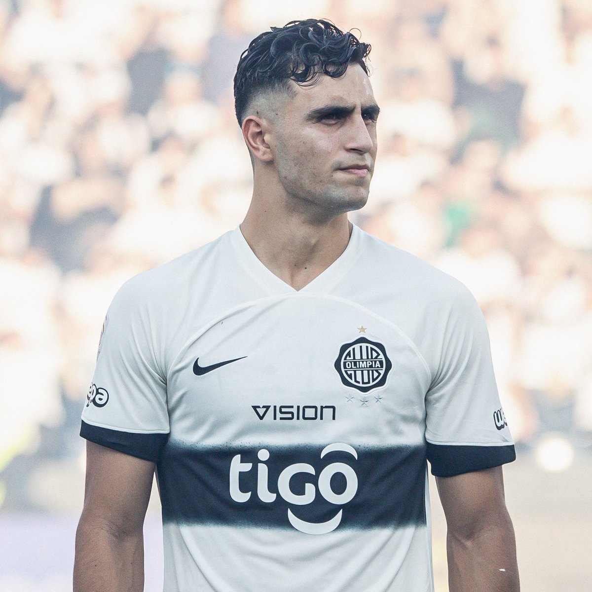 Tres goles en sus primeras dos titularidades con la camiseta del Club Olimpia. Volvió al Decano y su impacto está siendo inmediato. KEVIN PARZAJUK. 👏🏻🇵🇾