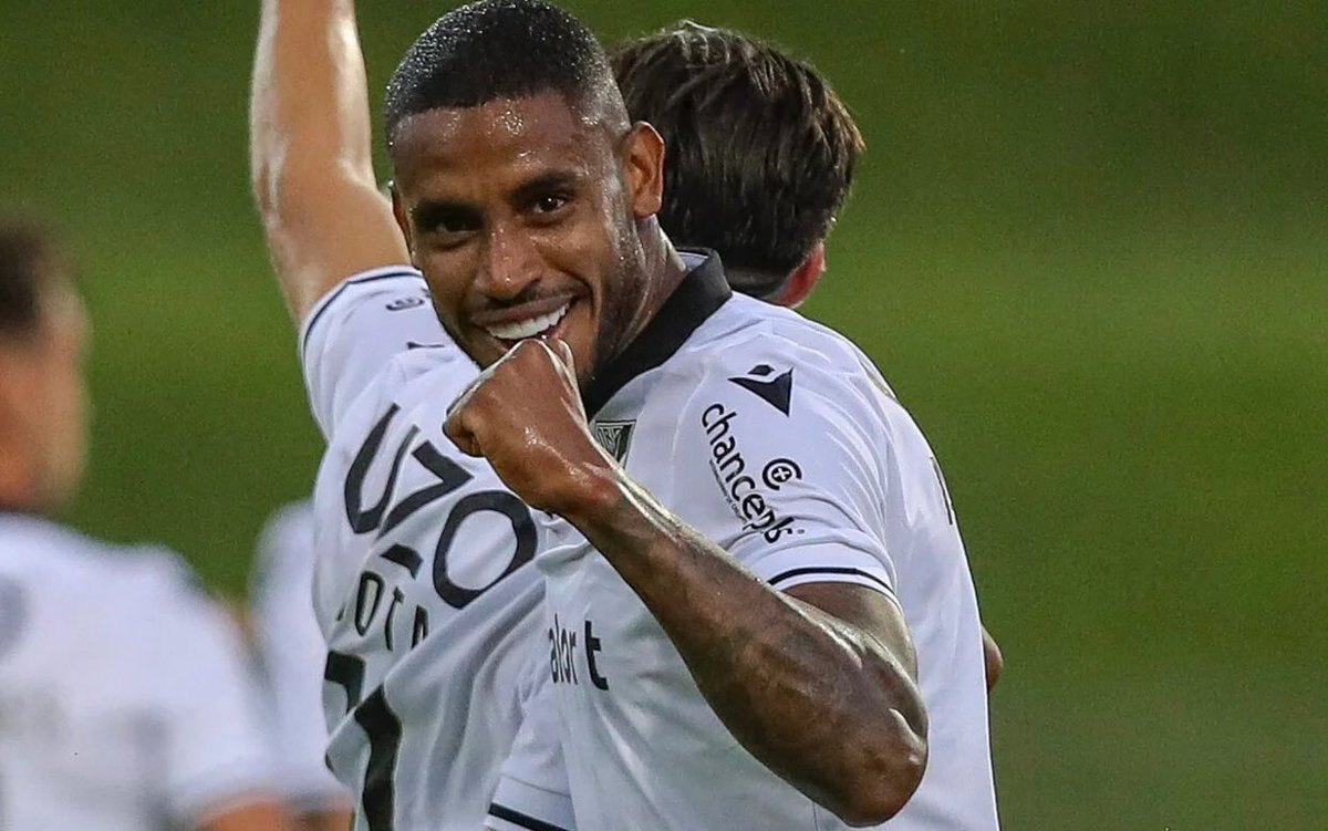 CrustaceoVasco's tweet photo. seguinte rapaziada...

a seguir informações e características do provável reforço do Vasco, o jogador André Silve, do Vitória Guimarães, essa vai ser minha primeira análise desse tipo, então se não estiver aquelas coisas, relevem 🤙

Seeegue o fio 🧶 https://t.co/u572Kc3tzs