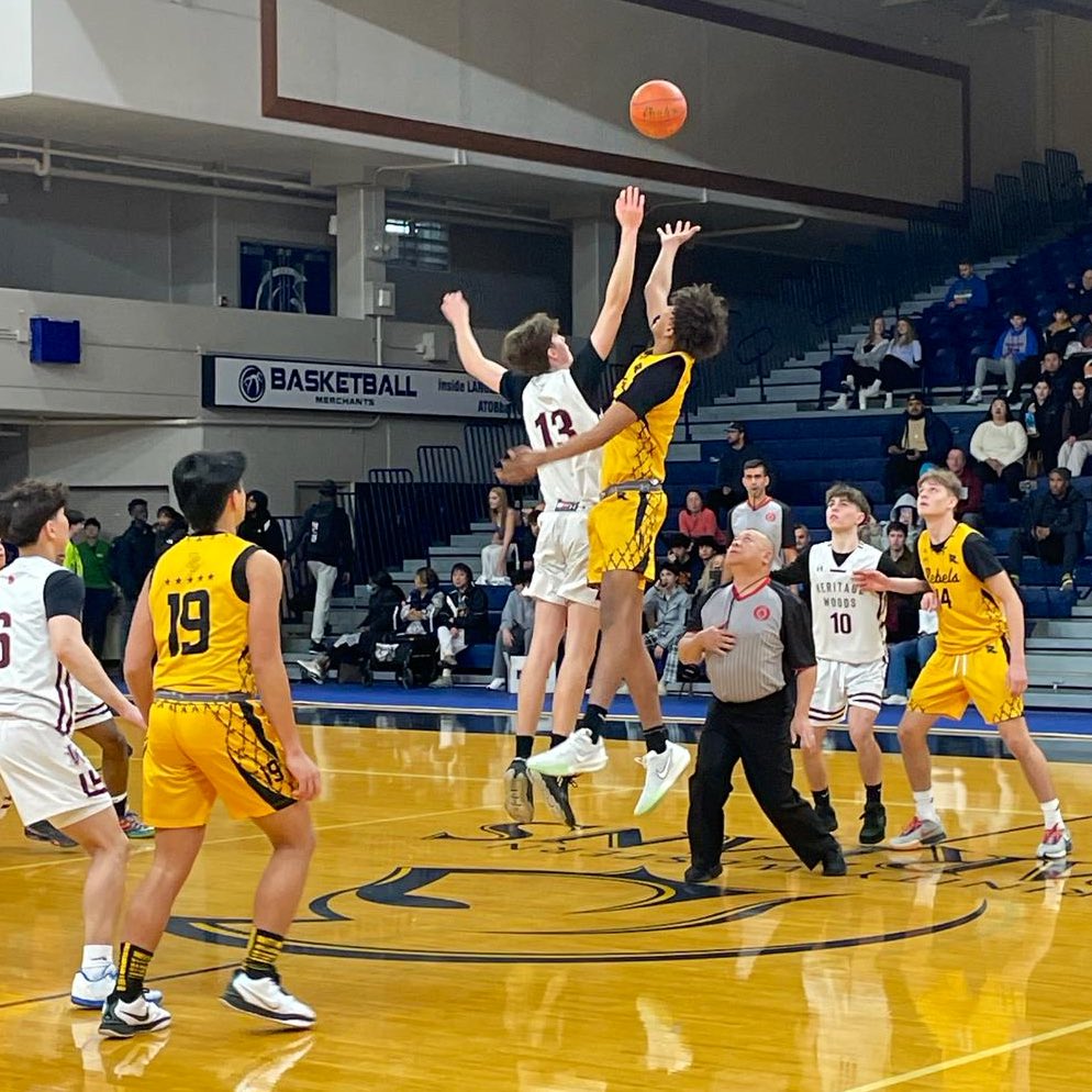 At halftime of the 4A Senior Boys Fraser North Zone Final.

Our Rebels lead Heritage Woods 51-24

📊
Lordrikk Guitierrez 12p 6r 3a 2s
Llorikk Guitierrez 9p 2r 3s
Nathan Nowak 9p 2r

#FraserNorthPlayoffs 
#GoRebels 🖤💛🏀