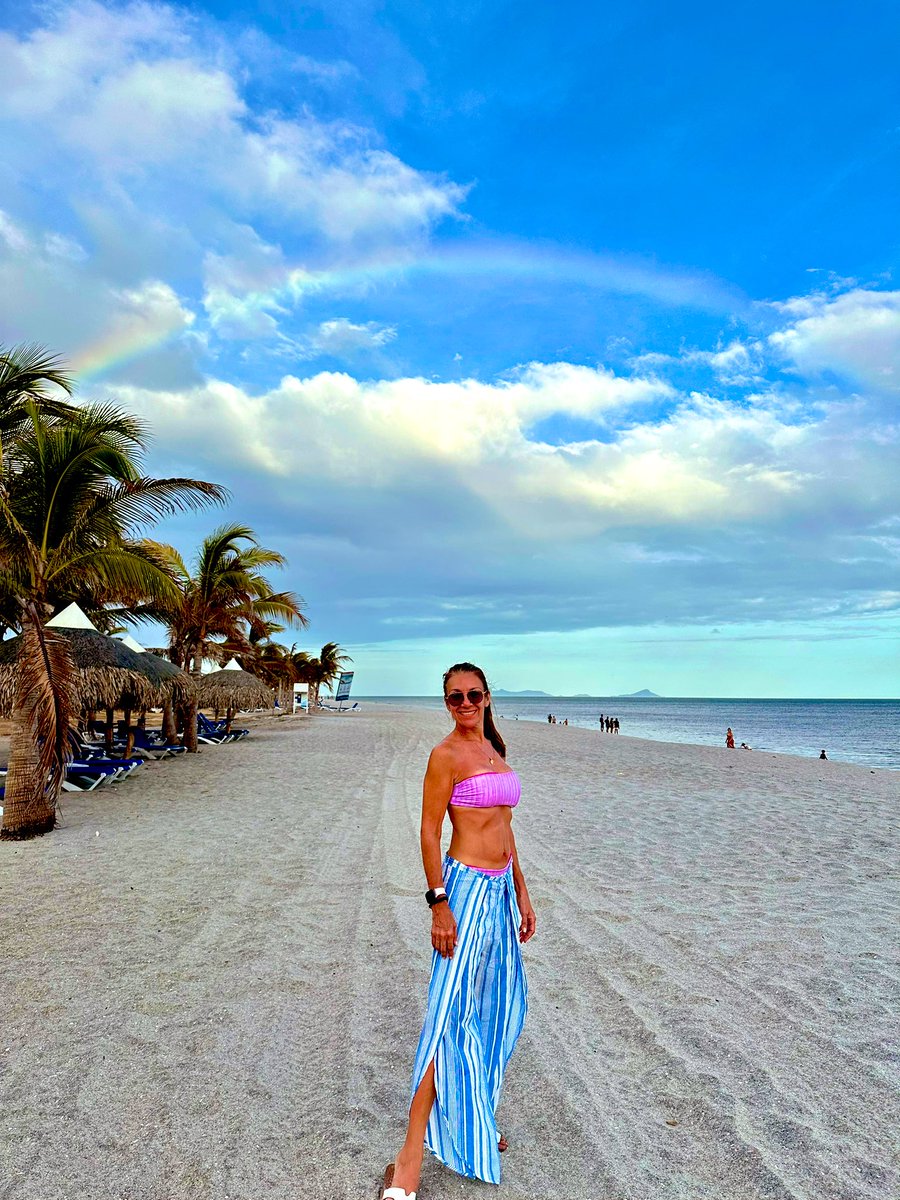 Under the 🌈….Perfect weekend ending….