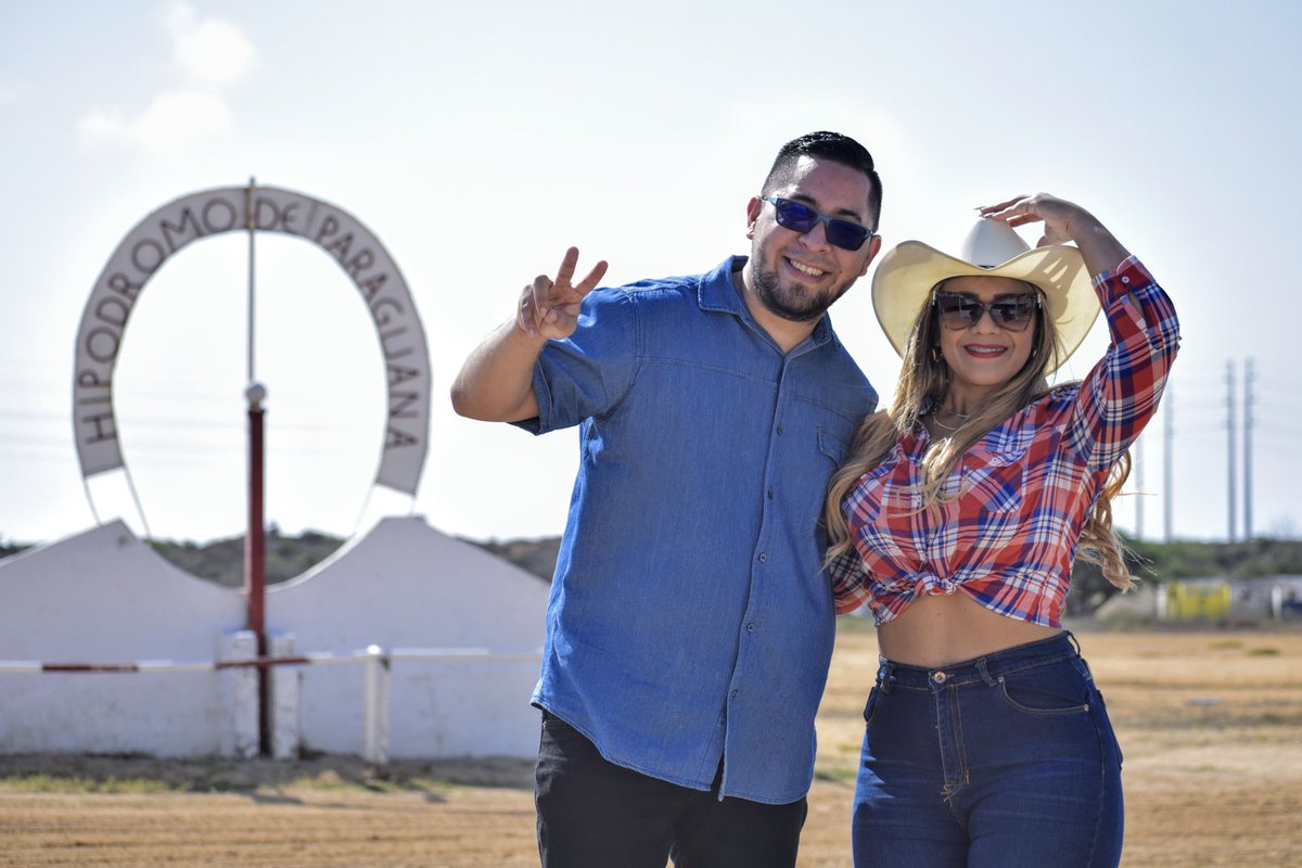 Queremos darle públicamente las gracias a la empoderada del hipismo @soynairobis por su valiosa colaboración con las entrevistas realizadas a los ganadores el día de hoy! Nairobis el hipódromo de paraguana es tu casa siempre serás bienvenida <a href="/OficialHipa/">HIPÓDROMO DE PARAGUANA DR VICTOR FUGUET COTIS</a>