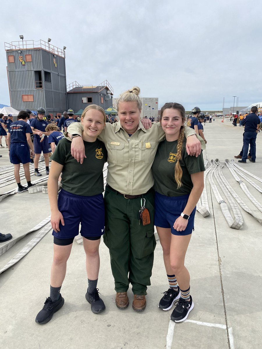 firechiefanf's tweet image. A special thanks to the fire leaders on the @Angeles_NF for your dedication and commitment to our future firefighters! These men and women donate hours and days of their personal time to our future. 🇺🇸🔥

 #ANF #firefighter #FireExplorer 
#csfa #fireexplorers #explorermuster