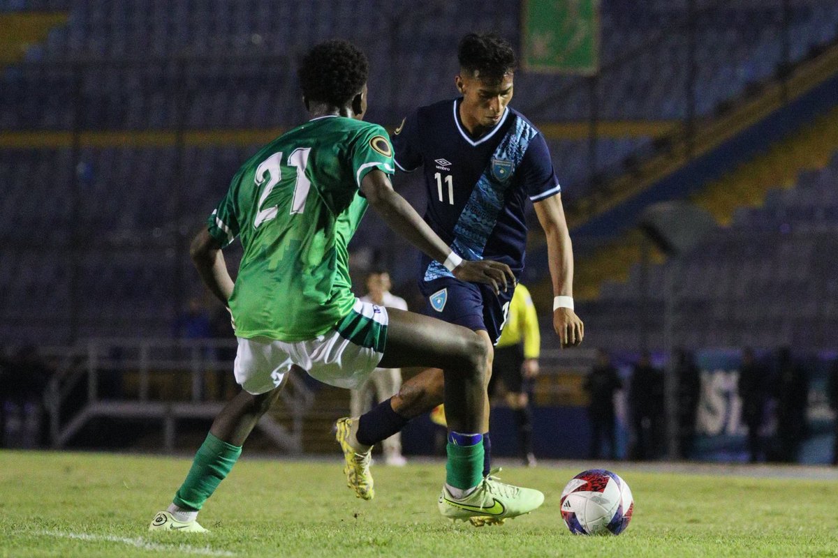 #VamosGuate🇬🇹 | ¡SEGUNDO TIEMPO! 

🇫🇷Saint Martin 0-2 Guatemala🇬🇹: Tyler Flanders (13, autogol) y Matthew Evans (44). 

📸 Fedefut.