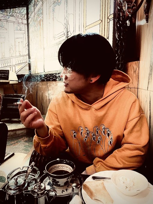 今年やりたい100のこと 28、純喫茶でタバコを吸う https://t.co/kPhTS5usgG