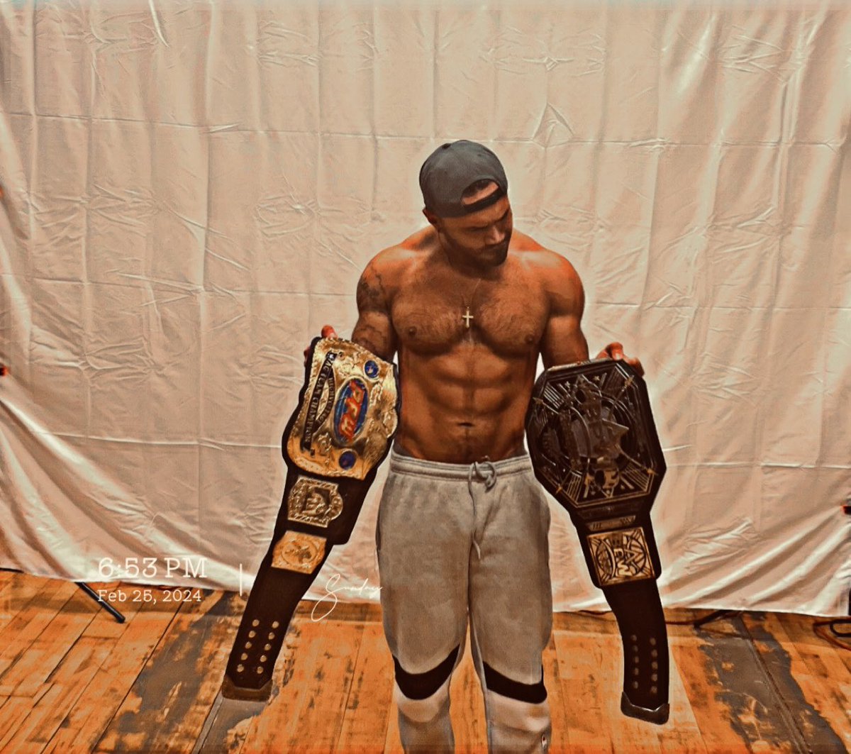 CloserMartinez's tweet image. #ChampChamp 

#Closer 💰