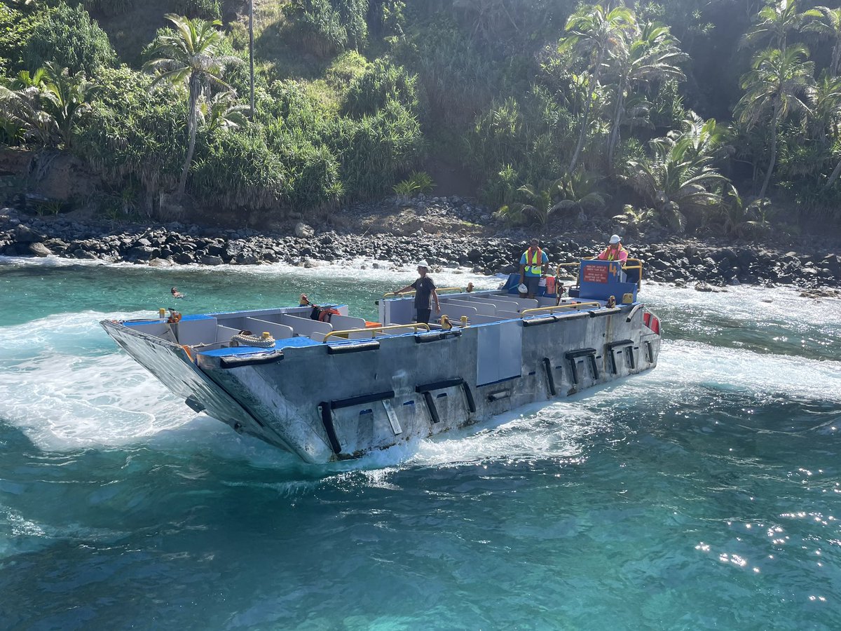Dr Remaudiere Bertrand (@romybertmoorea) on Twitter photo <a href="/VisitPitcairn/">Pitcairn Islands</a> prise en charge d’une toutiste qui a glissé…fracture bilalleolaire luxée reduction sur place , immobilisation et retour sur le bateau
La médicalisation des endroits les plus isolés du monde reste indispensable !!!
#Pitcairn le bout du bout du monde….
🏴☠️ 🗡️ 🏝️ <a href="/VisitPitcairn/">Pitcairn Islands</a> prise en charge d’une toutiste qui a glissé…fracture bilalleolaire luxée reduction sur place , immobilisation et retour sur le bateau
La médicalisation des endroits les plus isolés du monde reste indispensable !!!
#Pitcairn le bout du bout du monde….
🏴☠️ 🗡️ 🏝️