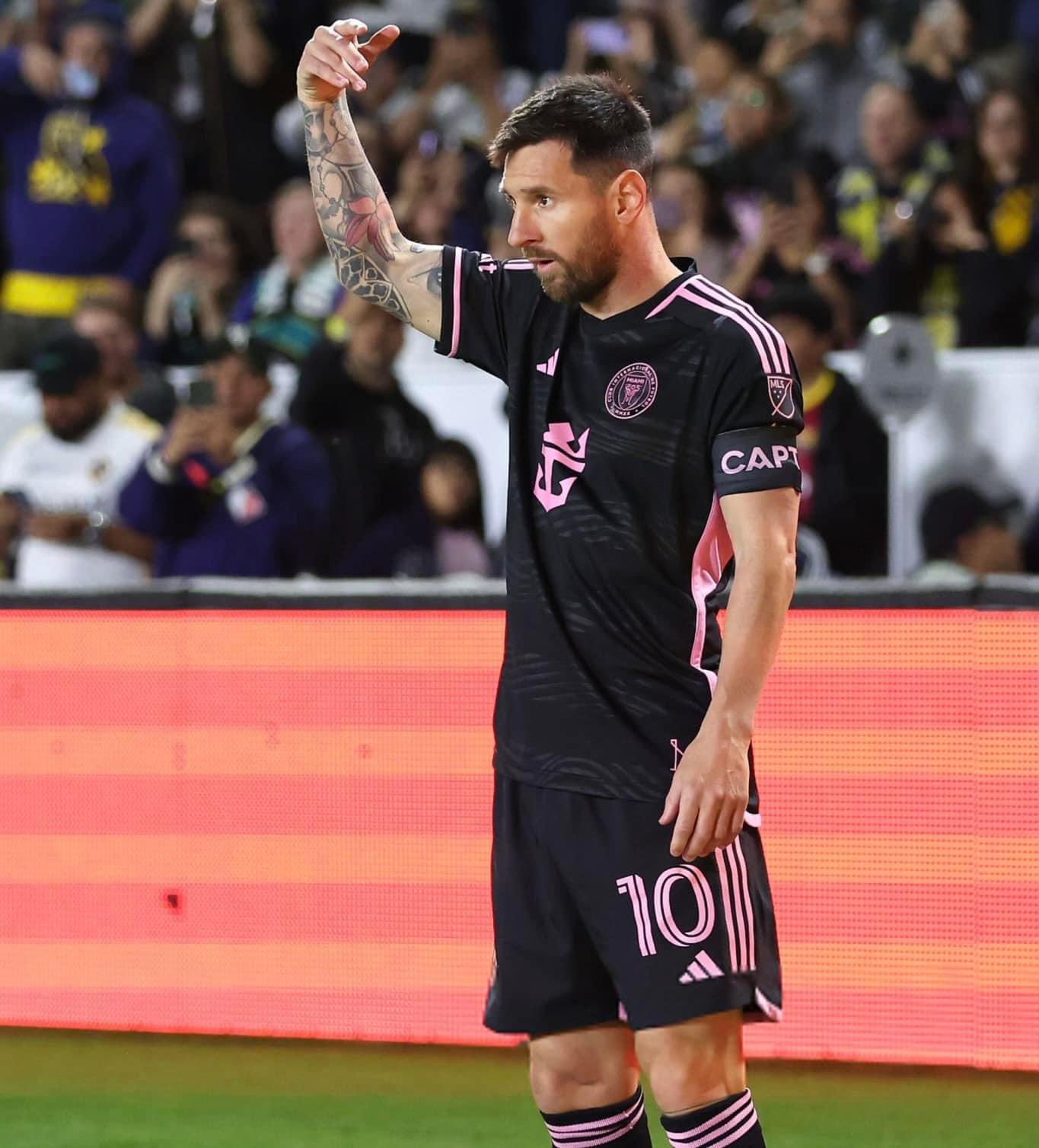 Camiseta messi negra new arrivals
