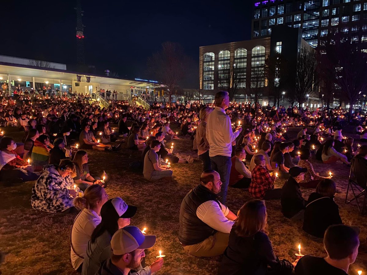 Another outpour of support tonight at the Tulsa candlelight vigil for Nex Benedict. Amazing turnout. #oklaed