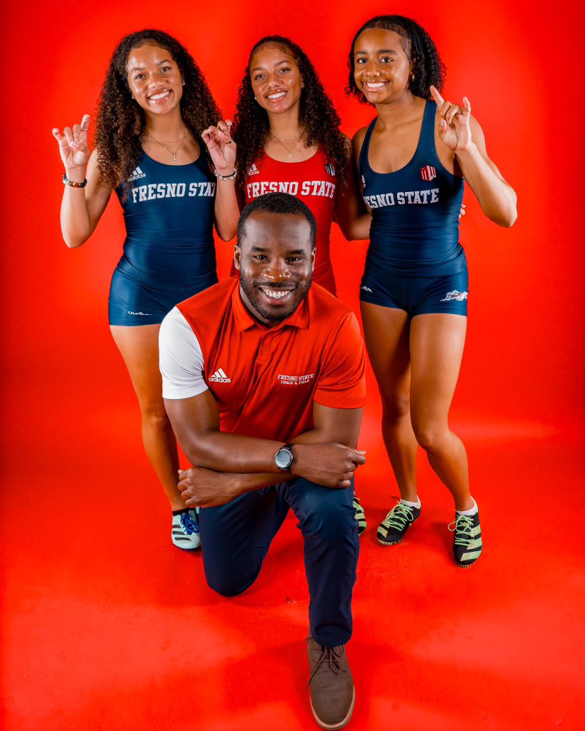 Lahela Ray tweet media