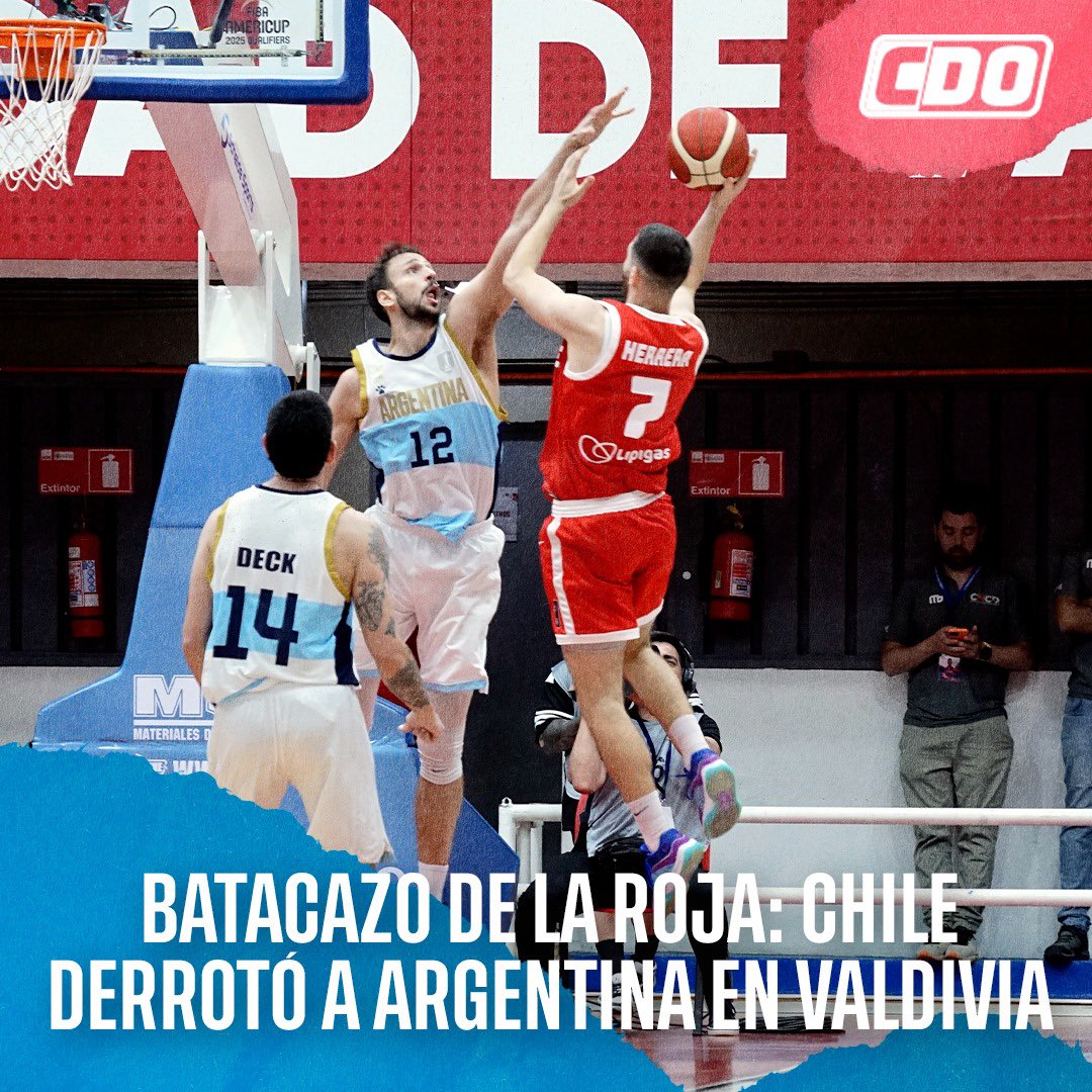 ¡Histórico! La Roja del basket derrotó a Argentina 79-77 en Valdivia en su segundo partido del Clasificatorio rumbo a la Americup 2025.

Con un gran ambiente, los nacionales ahora quedan con un triunfo y una caída tras dos partidos.