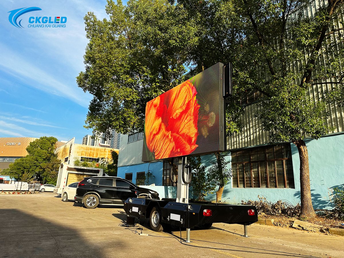 Kelly1248103515's tweet image. Super discount price with 8sqm led trailer display model in stock for sale
📷Trailer with hydraulic lifting and folding.
please Call Kelly  +86 13570886295   (Whatsapp/Wechat ) without any hesitation.
​
#ledtrailerscreen
#ledtrailerbillboard
#ledtrailerdisplay
#trailerleddisplay