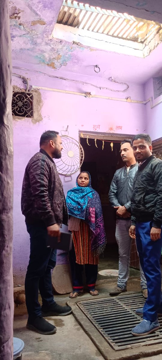 pmayuhardoi's tweet photo. सीएलटीसी इंजीनियरऔर डीसी हरदोई द्वारा प्रधानमंत्रीआवास योजना(शहरी) के तहत निर्मित हो रहे आवासों का
निरीक्षण किया गया।
@PMAYUrban
@PMAYU_UP
@HardeepSPuri
@PMOIndia
@MoHUA_India
@Secretary_MoHUA
#pmayurban
#pmayup
#pmayhardoi
#housingforall https://t.co/oLV3Nbmt7f