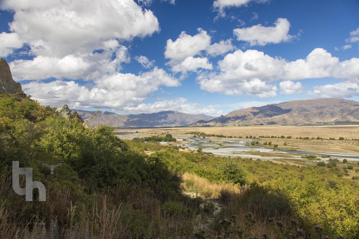 The Omarama Clay Cliffs are located on the Ahuriri River down  a dusty road approx 10km from Oramama in Otago. It feels like being in a film set Care must be taken to climb and descent in the gaps below them - Don't visit when wet! (no drones allowed here) #NewZealand #cliffs