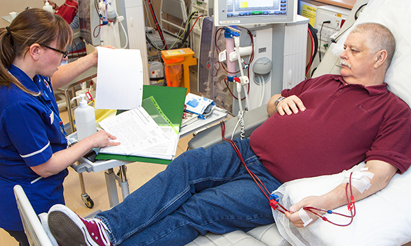 Enhancing nutrition screening in patients with kidney disease: a guide for nurses

This article discusses the challenges of identifying malnutrition and outlines some disease-specific tools that nurses can use to enhance nutrition screening.

journals.rcni.com/nursing-standa…