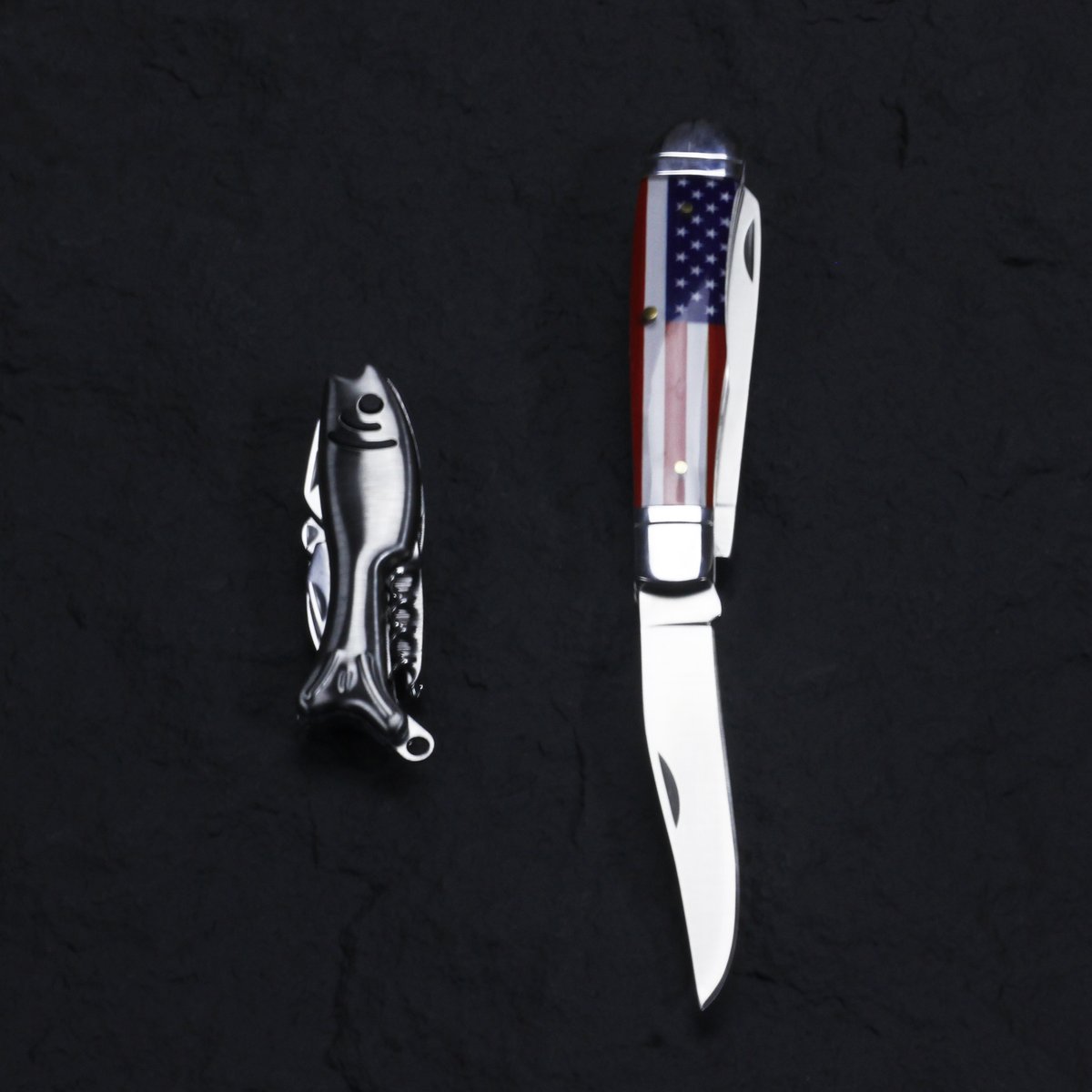 Level up your outdoor gear with our brand new D2 stainless steel folding knife. Sleek, sturdy, and styled with dyed bone handles for that extra flair. 🌟 

#yousunlong #sunlong #UpgradeYourAdventure #D2Durability