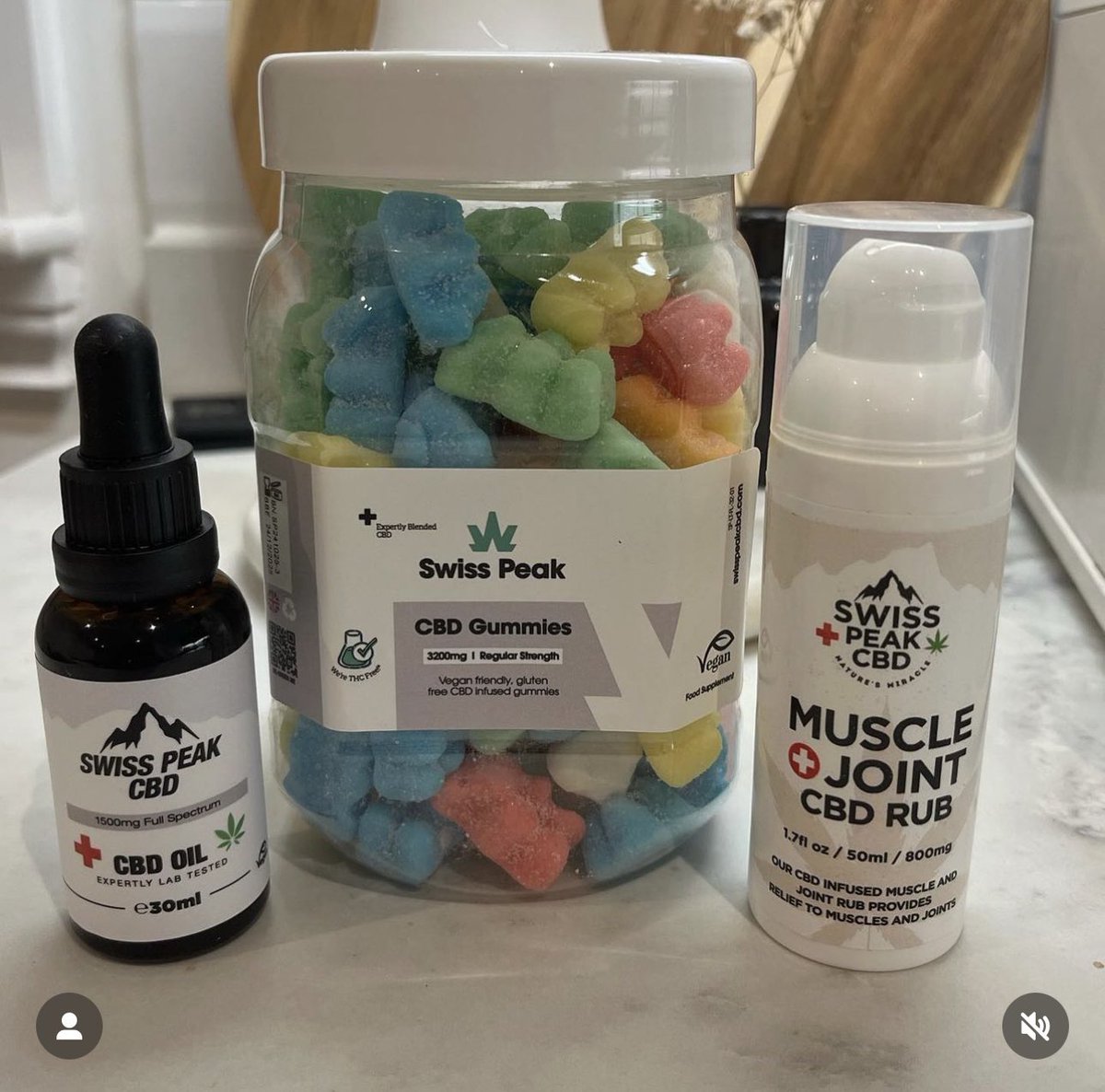 SwissPeakCBD's tweet photo. 🚨And if you don’t already know we provide 👇🏼👇🏼

✅ Highest quality CBD on the market.
✅ Only CBD company to offer a lowest-price guarantee.
✅ Manufacture our own CBD products in house.
✅ 95% of our products are vegan.
✅ FSA certified. https://t.co/27IWlGC6ae