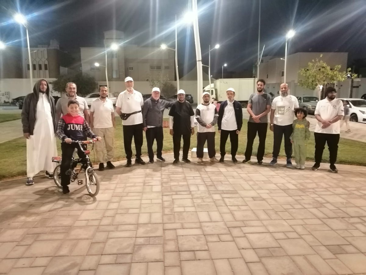 مشاة حي الربوة tweet media