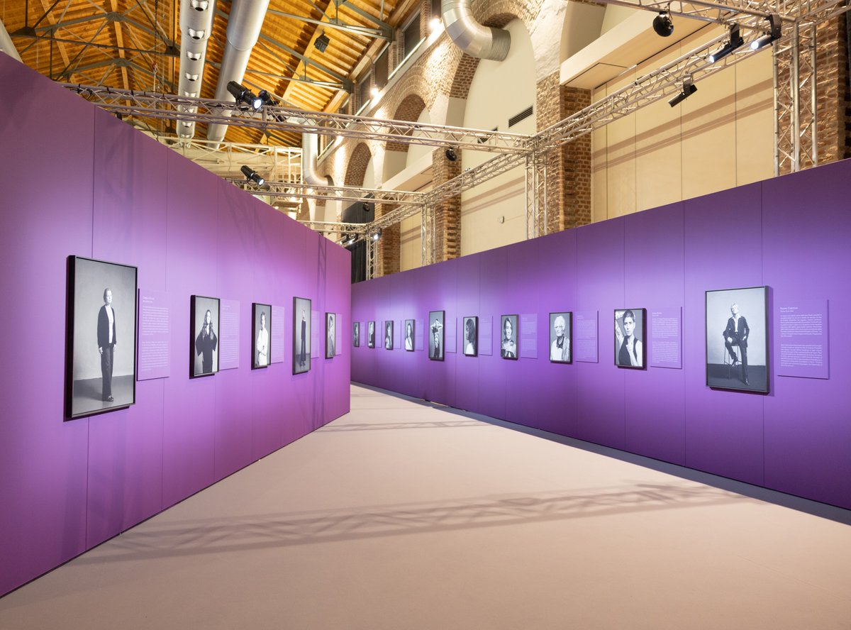 CanonItaliaSpA's tweet photo. Siamo partner culturale di #Straordinarie, la mostra alla @FdVMilano: 110 ritratti di donne italiane, testimoni di tanti modi diversi di affermarsi e realizzare le proprie ambizioni oltre i pregiudizi.
Hai tempo fino al 17 marzo per visitarla!
Info qui: https://t.co/64uSQdOg2y https://t.co/c7Axd2l6Wq