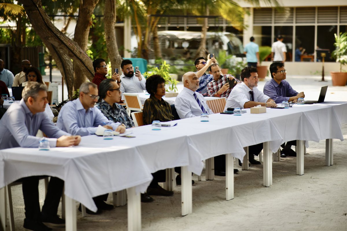 UNDPMaldives's tweet photo. 🇲🇻 hosting Digital Stewards Community Gathering by @UNDPasiapac @isdb_group &amp; experts with policymakers from 8 #IsDB member countries from #AsiaPacific region invited to share experiences, explore opportunities &amp; chart next steps to leverage digital in public service delivery. https://t.co/hq1u8sal07