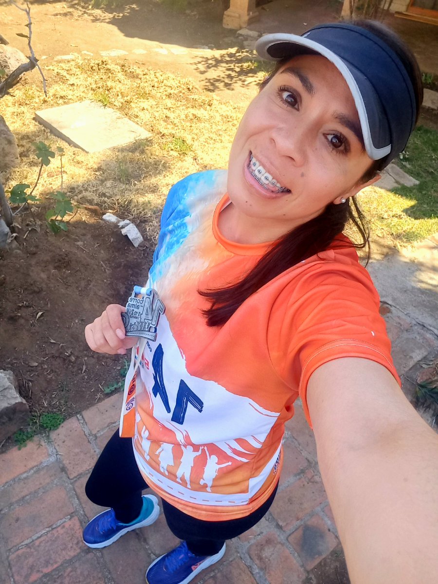 AleMendozaRe's tweet photo. Otro Medio Maratón... Sé logró! 🏃🏻♀️✨️#21k #Correconalma #SumandoKMx #YoElegiCorrer #MeEncantaCorrer #ComuniRunners https://t.co/HdiVp90aUl