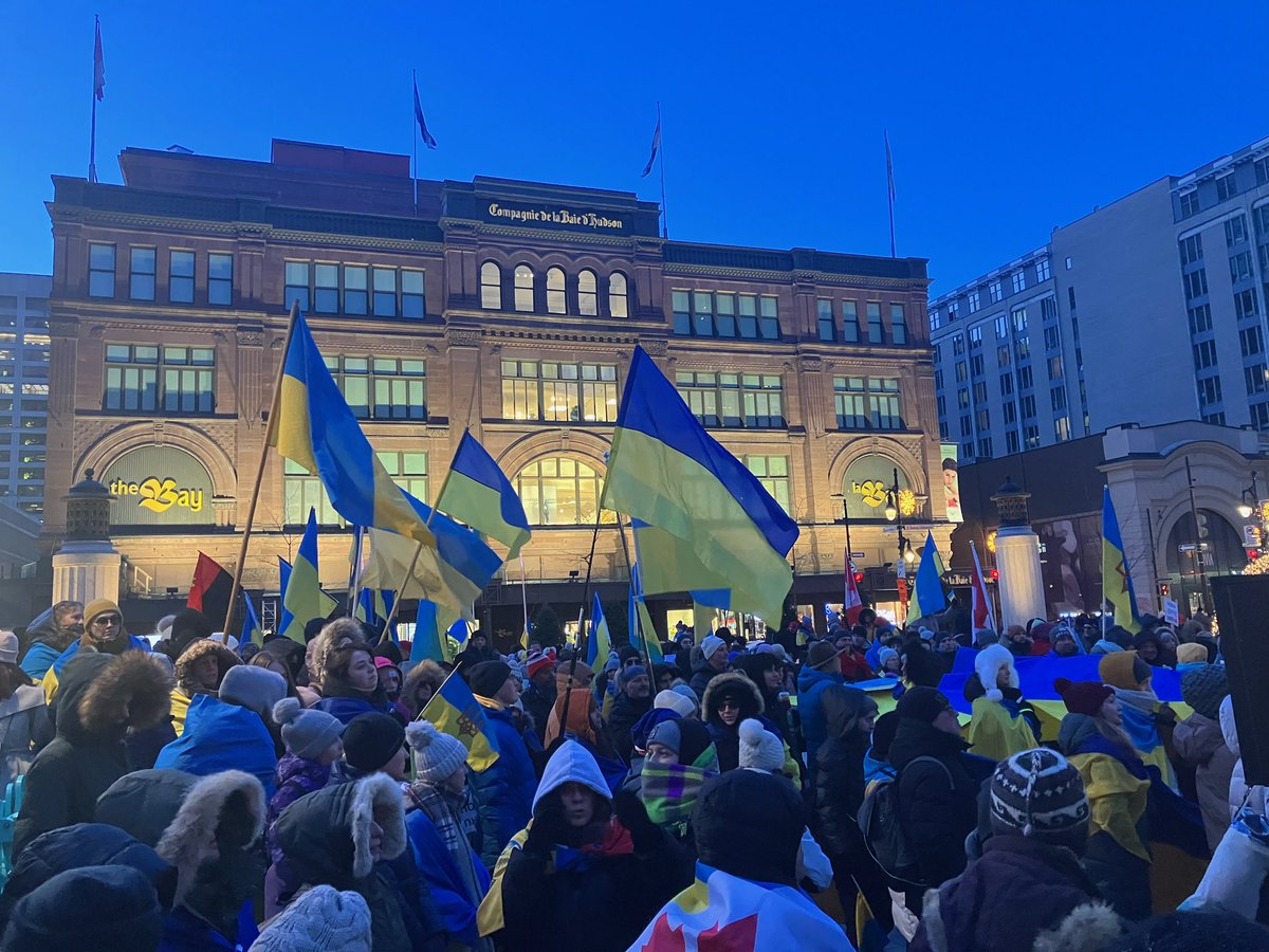 #standforUkraine #Montreal2024 Two years of war! Unacceptable! Don’t forget this war! #freeUkraine #zenpoolzone #jmpayeur