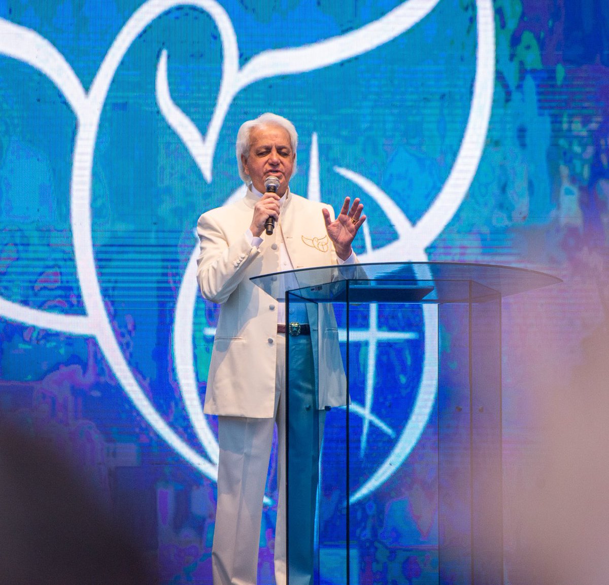 Benny Hinn tweet media