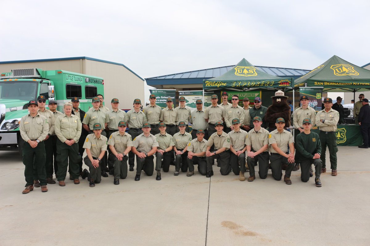 Angeles_NF's tweet image. Wildland Fire Explorers from Posts 99, 100, &amp;amp; 101 participated in today’s Explorer Muster hosted by @CSFAFIRE. Yay team! 

For more on fire careers and the Explorer program: fs.usda.gov/detail/angeles…

#csfa #fireexplorers #explorermuster #ANF #firefighter #FireExplorer