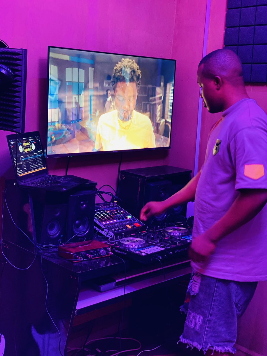 DJ GAMBIT 🎹 tweet media