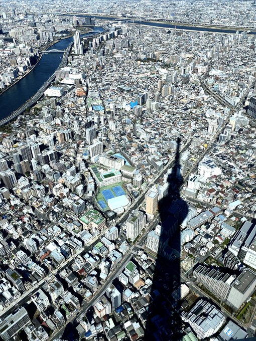 今年やりたい100のこと 10、スカイツリーに登る https://t.co/PwCEGILEXM