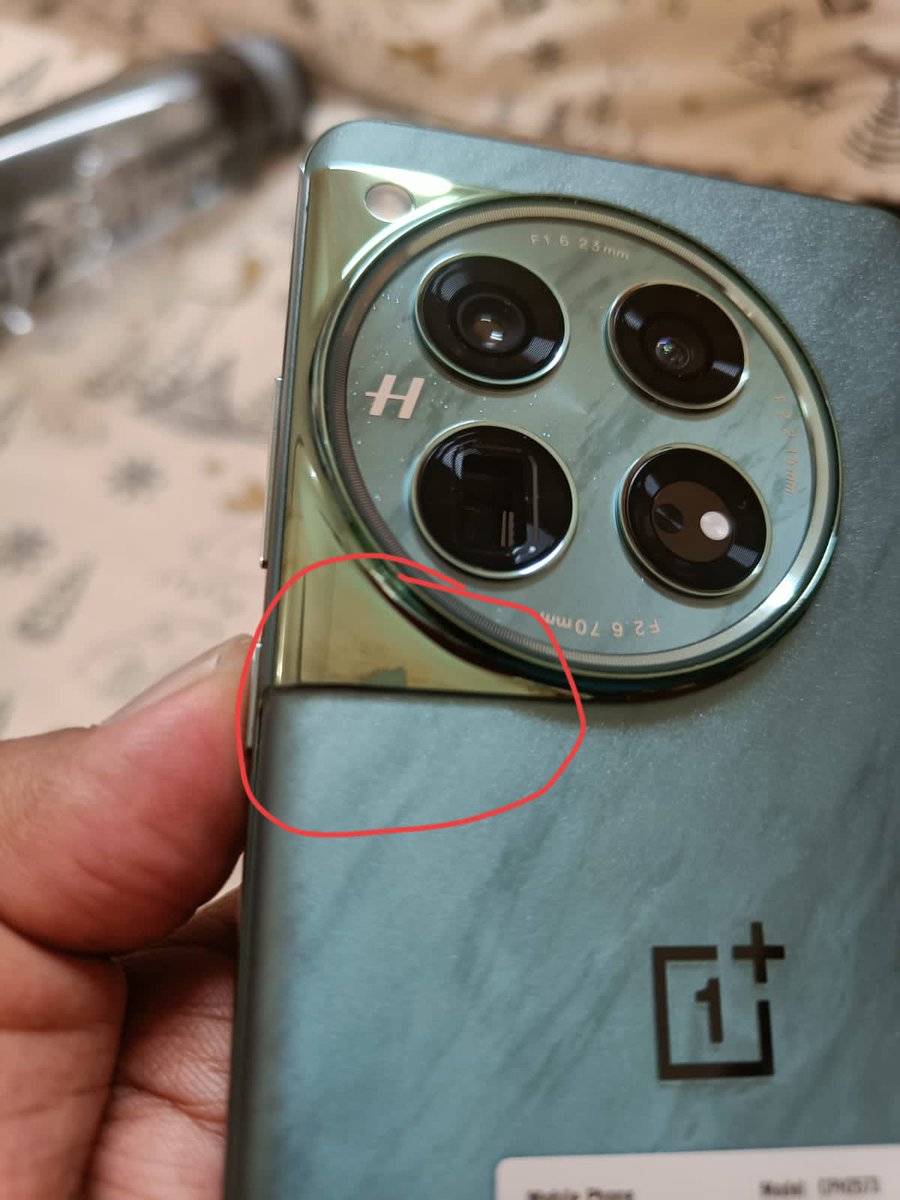 athenasious's tweet photo. @OnePlus_IN @OnePlus_Support @oneplus You send a damaged product and the issue was raised within the next half an hour of delivery on 1st Feb but no solution till date. Case ID: 240202-001731 this is the follow up of case id  240201-003992 (God knows who closed it) https://t.co/pGEfY5AXig