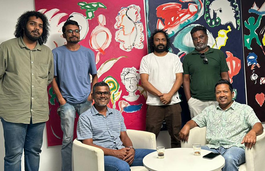 oceantvnetwork's tweet photo. An all new episode of Lava Dhathuru will air tomorrow night (Tuesday Night) at 10PM with special guest, @ESAmaldives and host @Imthiyazfahmy
📷 Tune in to Ocean TV Network on:
Channel 14: SSNET
Channel 130: Medianet
🎶 #LavaDhathuru #OceanTVNetwork https://t.co/686AFhizwX