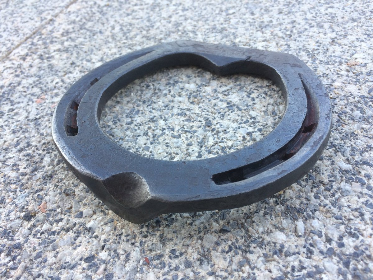 Daniel Anz / F-Balance tweet media