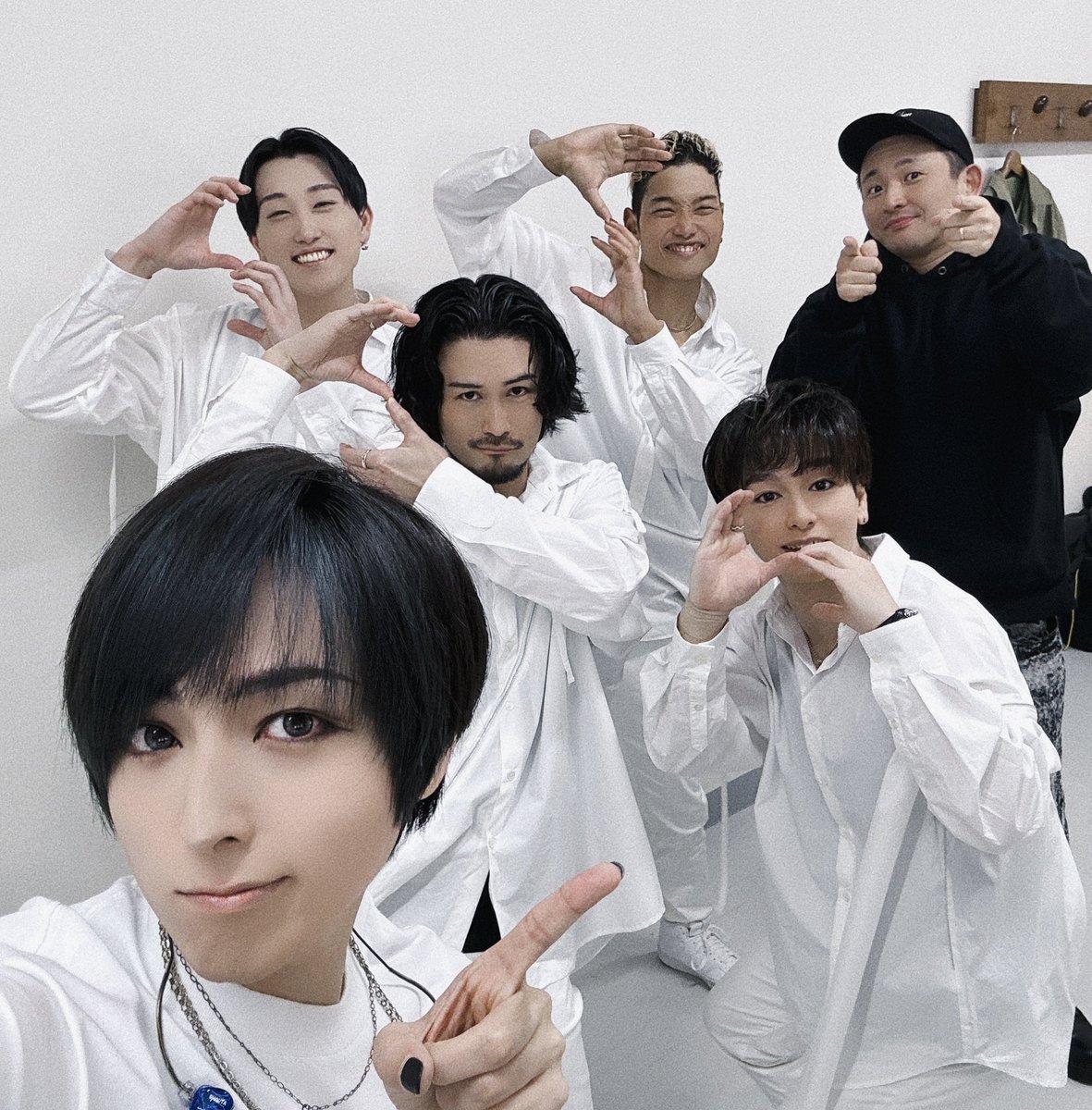 蒼井翔太 q_VvSNi6_200x200.jpg